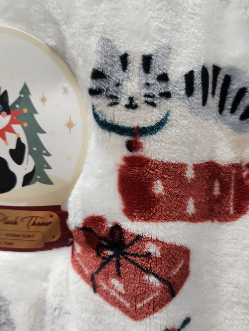 Christmas Cat Blanket. Oversized, Super Soft! NEW! - Picture 9 of 11